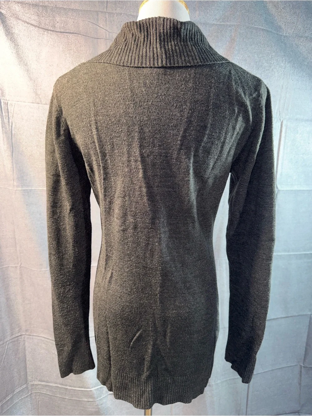 1354-Susan Lawrence Dark Gray Shawl Collar Buttoned Tunic Sweater